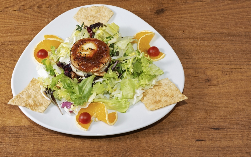 ENSALADA DE QUESO DE CABRA