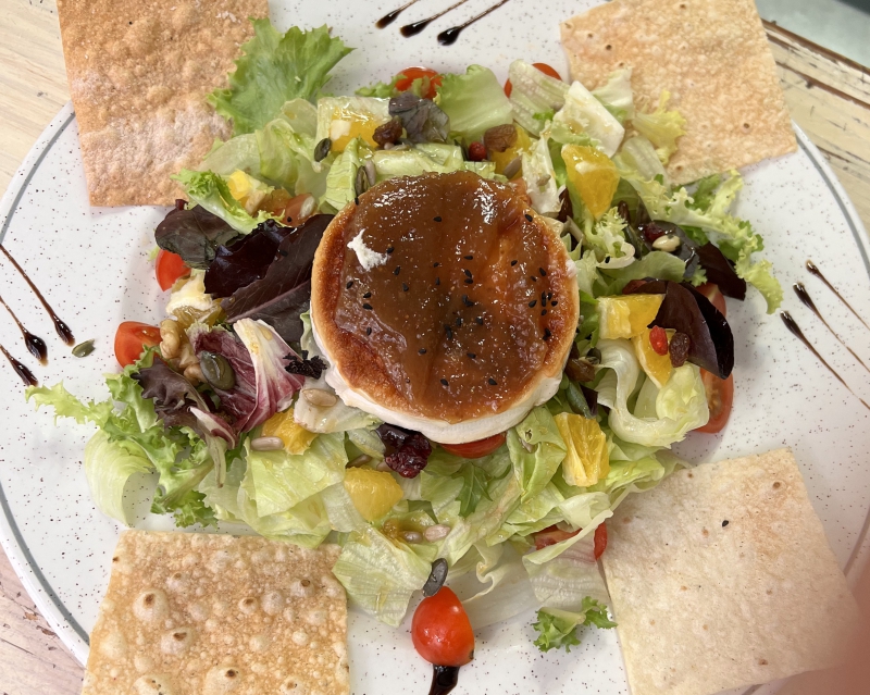 ENSALADA DE QUESO DE CABRA