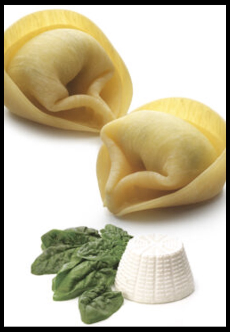 Tortelloni rellenos de espinacas y ricotta